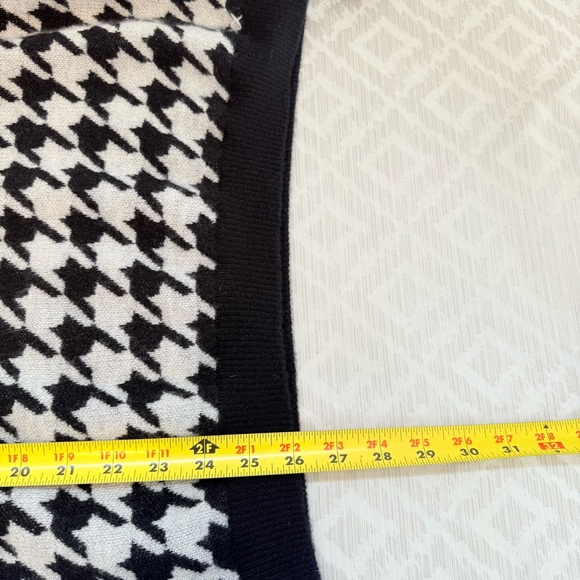 Banjo & Matilda Australia Cashmere Black and White Houndstooth Sweater Size L - Picture 6 of 6